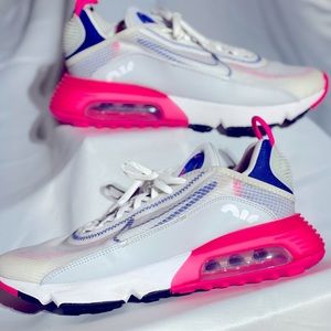 Nike Air Max 2090- New, never worn